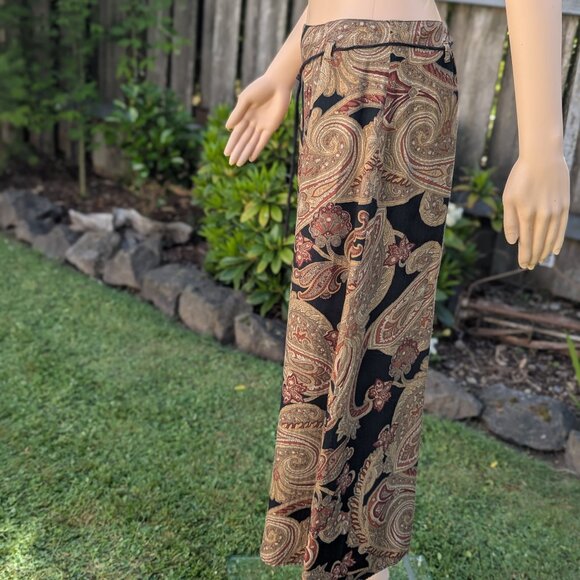 Liz Claiborne Paisley Midi Skirt - Picture 2 of 9